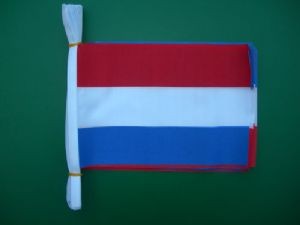 [BUNTINGS-12-NL] Netherlands Pennant Bunting, 9m